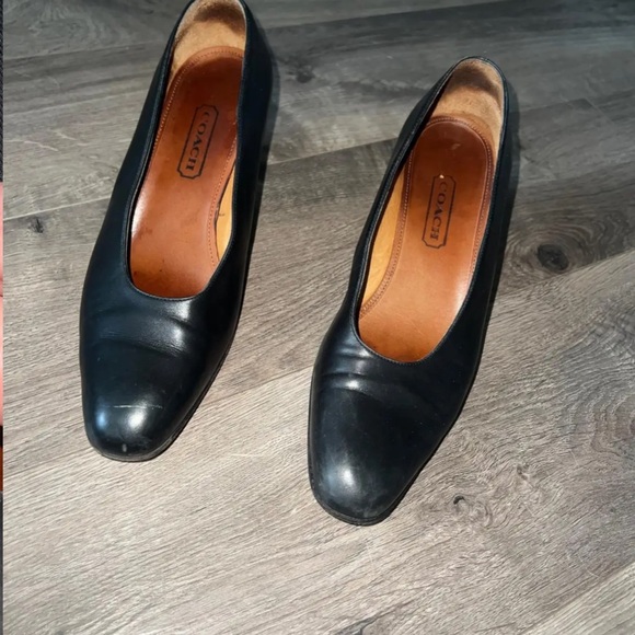 Vintage Coach pumps (7) - Picture 3 of 6